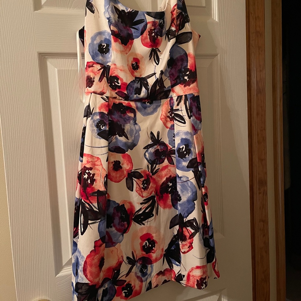 scoop neck floral formal dress